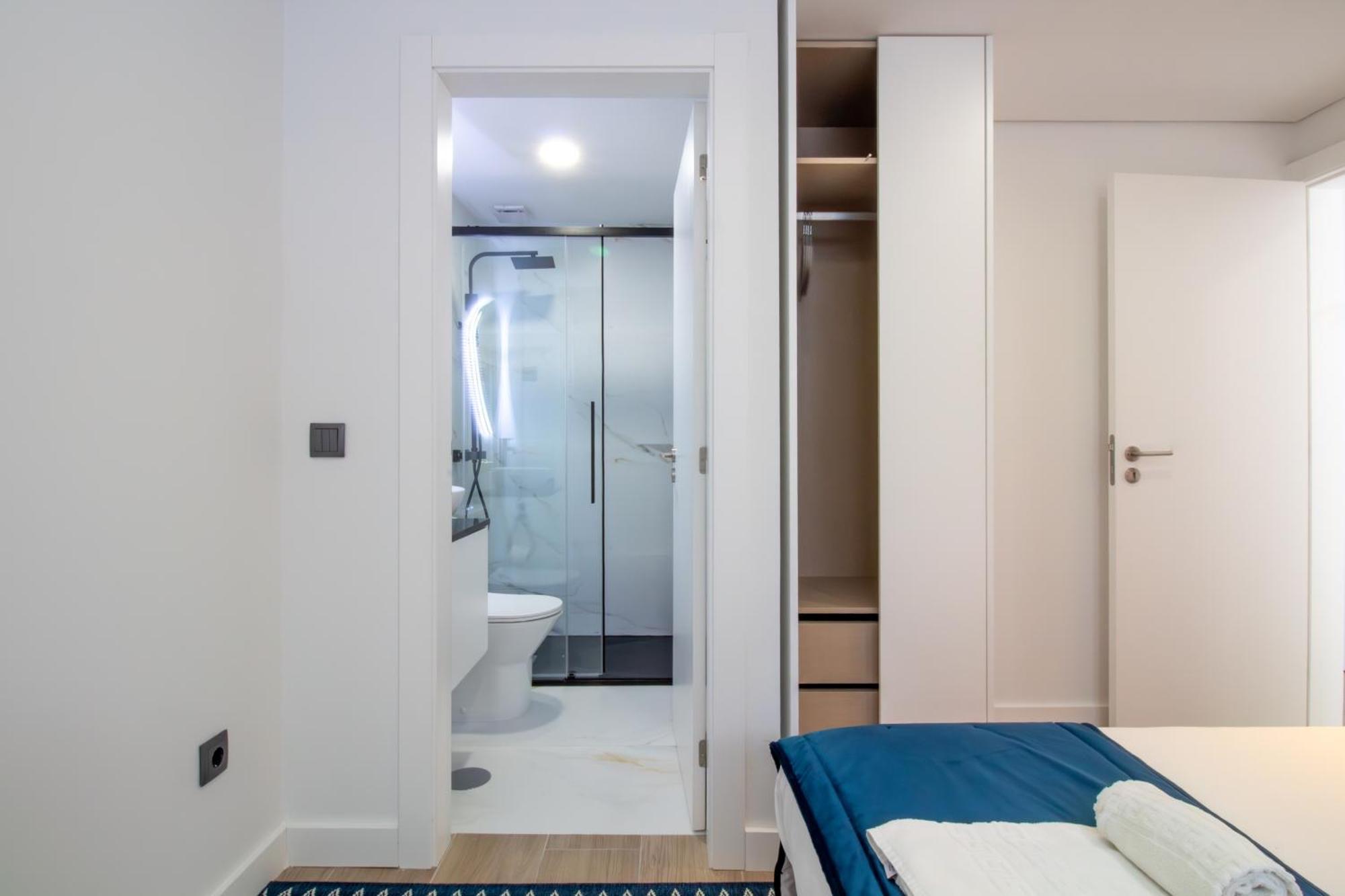 Quiet Duplex W Patio In Lapa By Lovelystay Apartamento Porto
