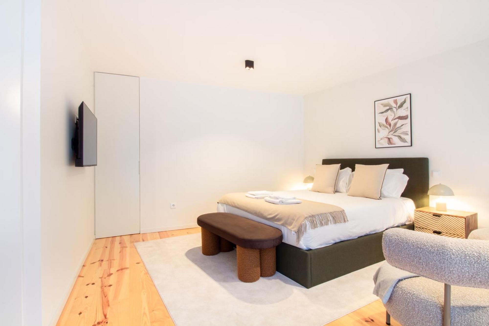 Apartment Luxurious Retreat In By Lovelystay *