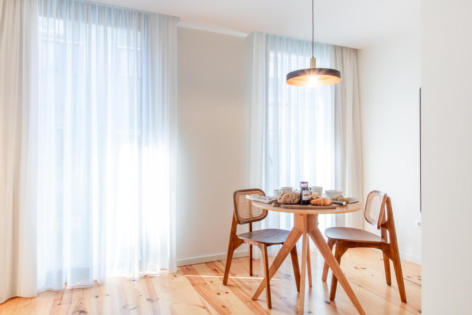 Luxurious Retreat In By Lovelystay Apartment *
