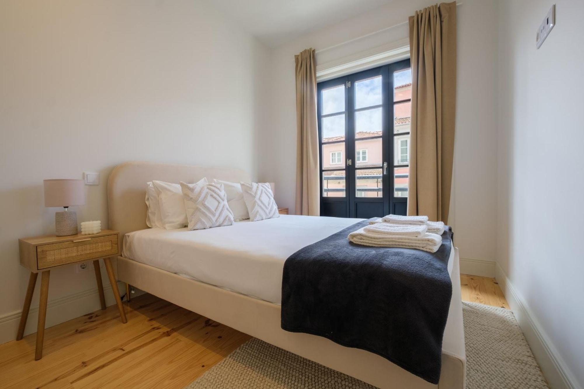 Art Deco 22 Luxury 2br Downtown Metro Ac