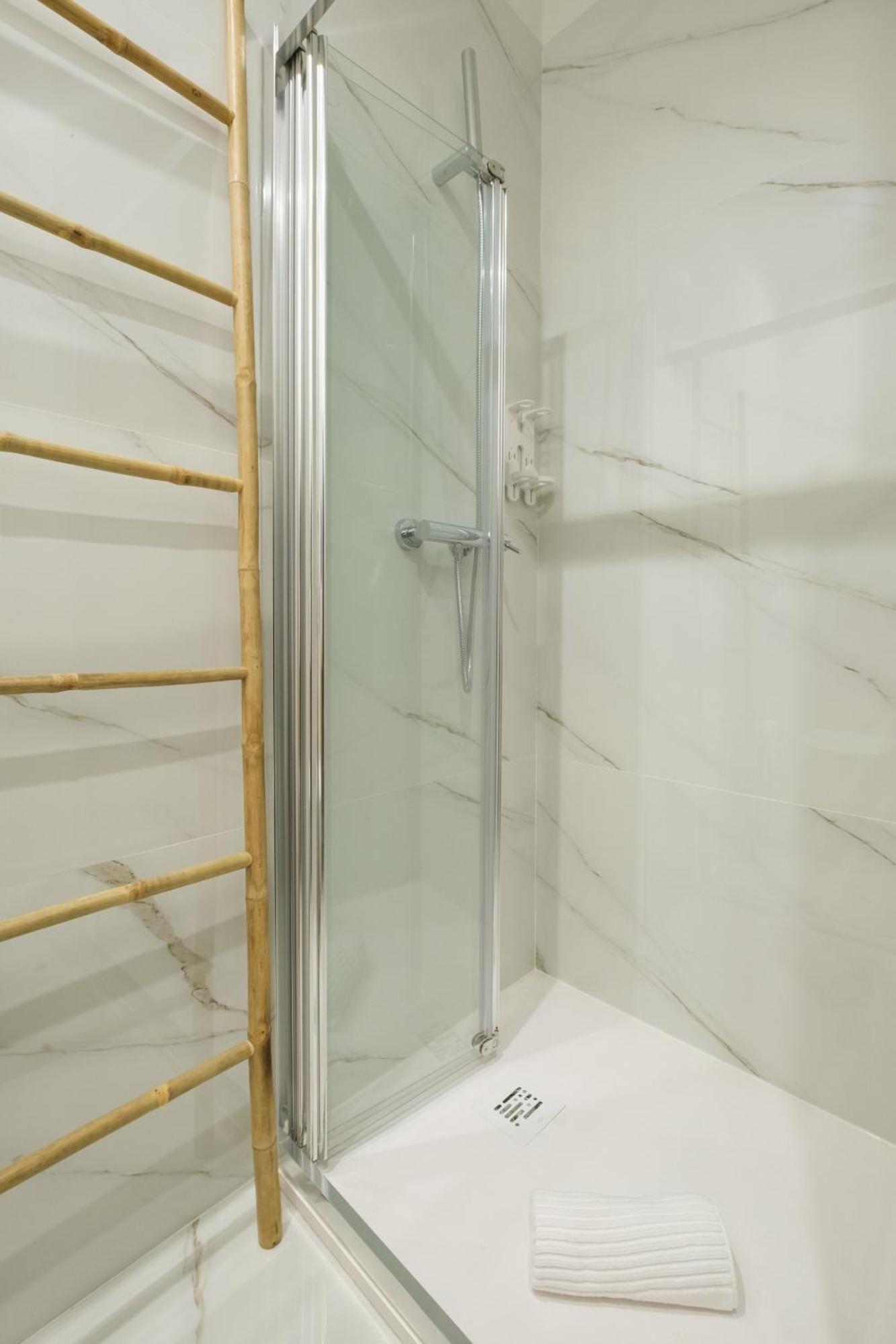 Art Deco 12 Luxury 2br Downtown Metro Ac Porto