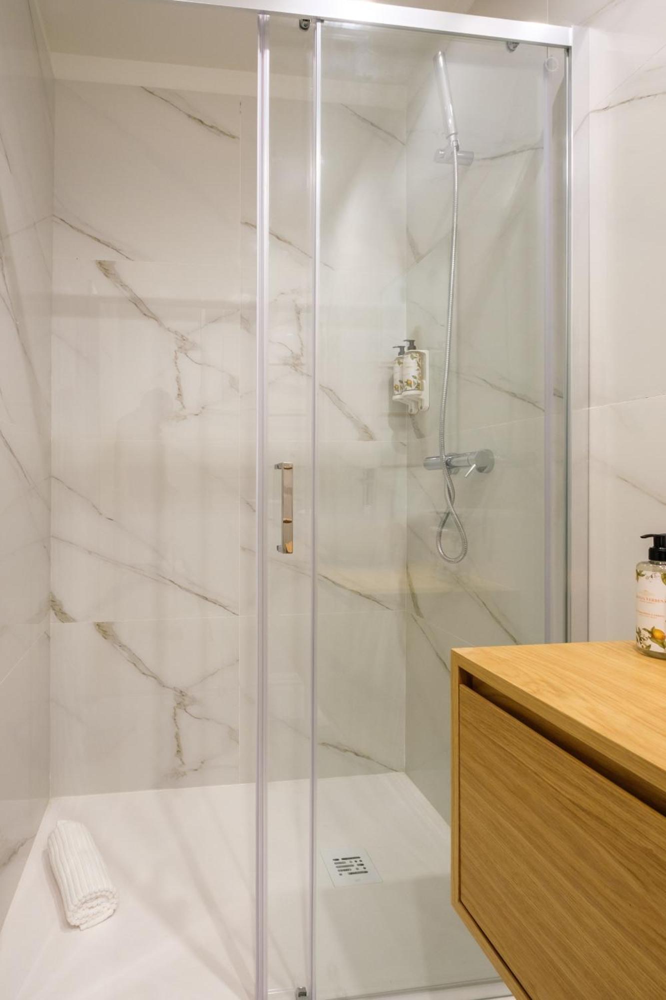 Apartment Art Deco 12 Luxury 2br Downtown Metro Ac Porto