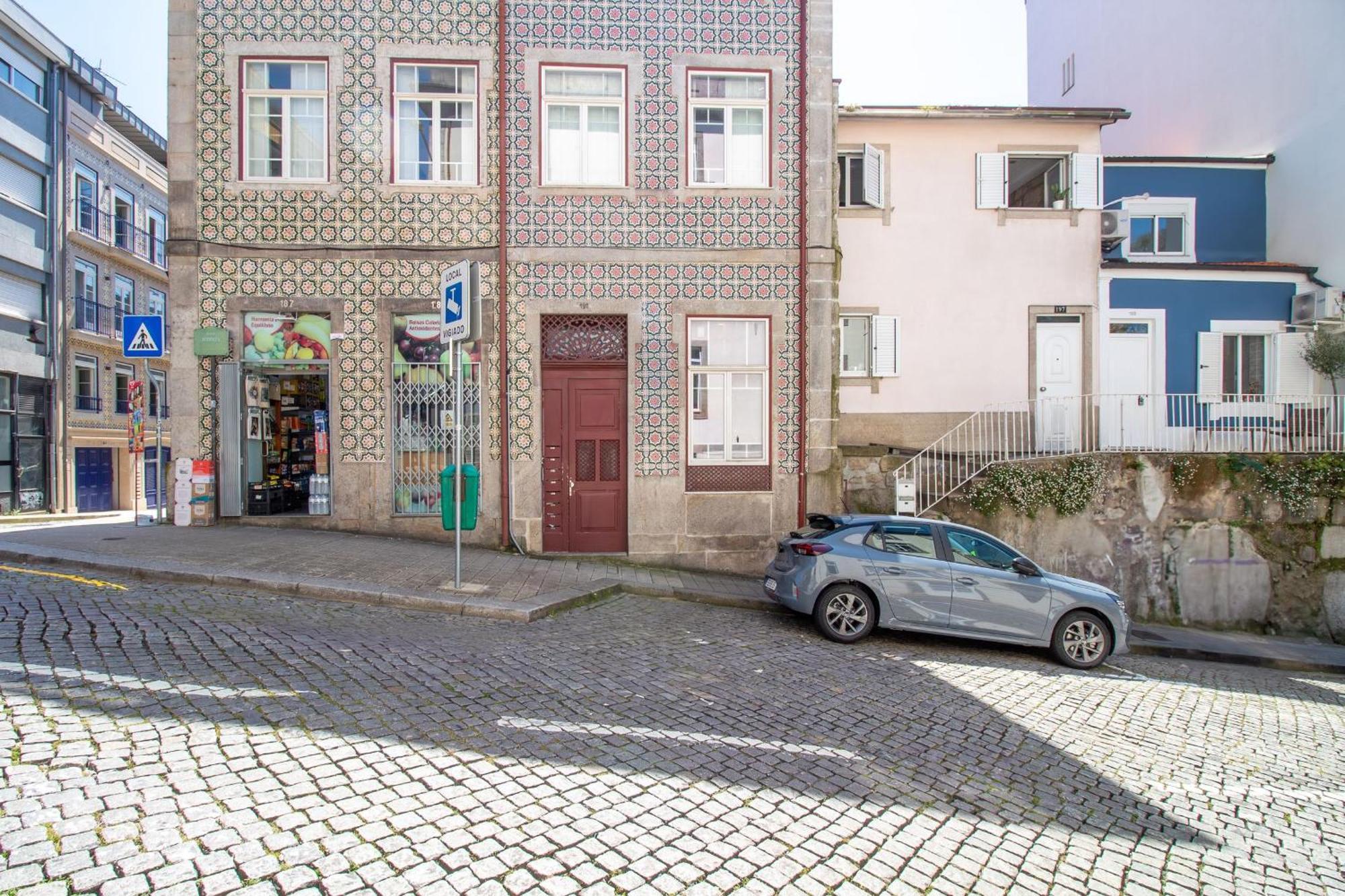 Apartamento Cozy Mezzanine Hideaway W Ac By Lovelystay Porto
