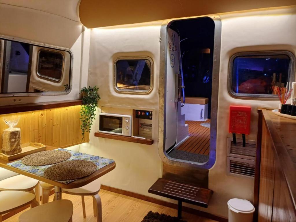 Sleepboat Golden Life Hotel en barco