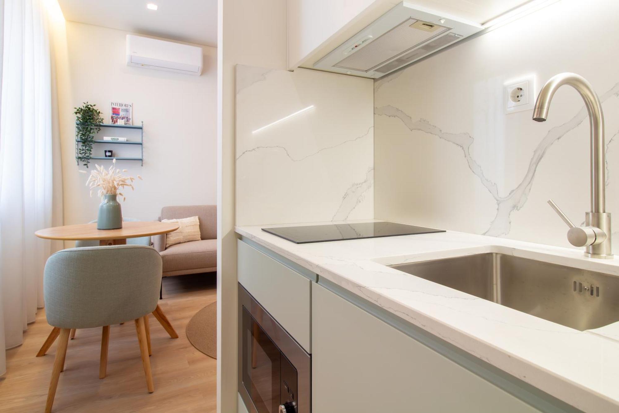 Apartamento Caldeireiros By Lovelystay