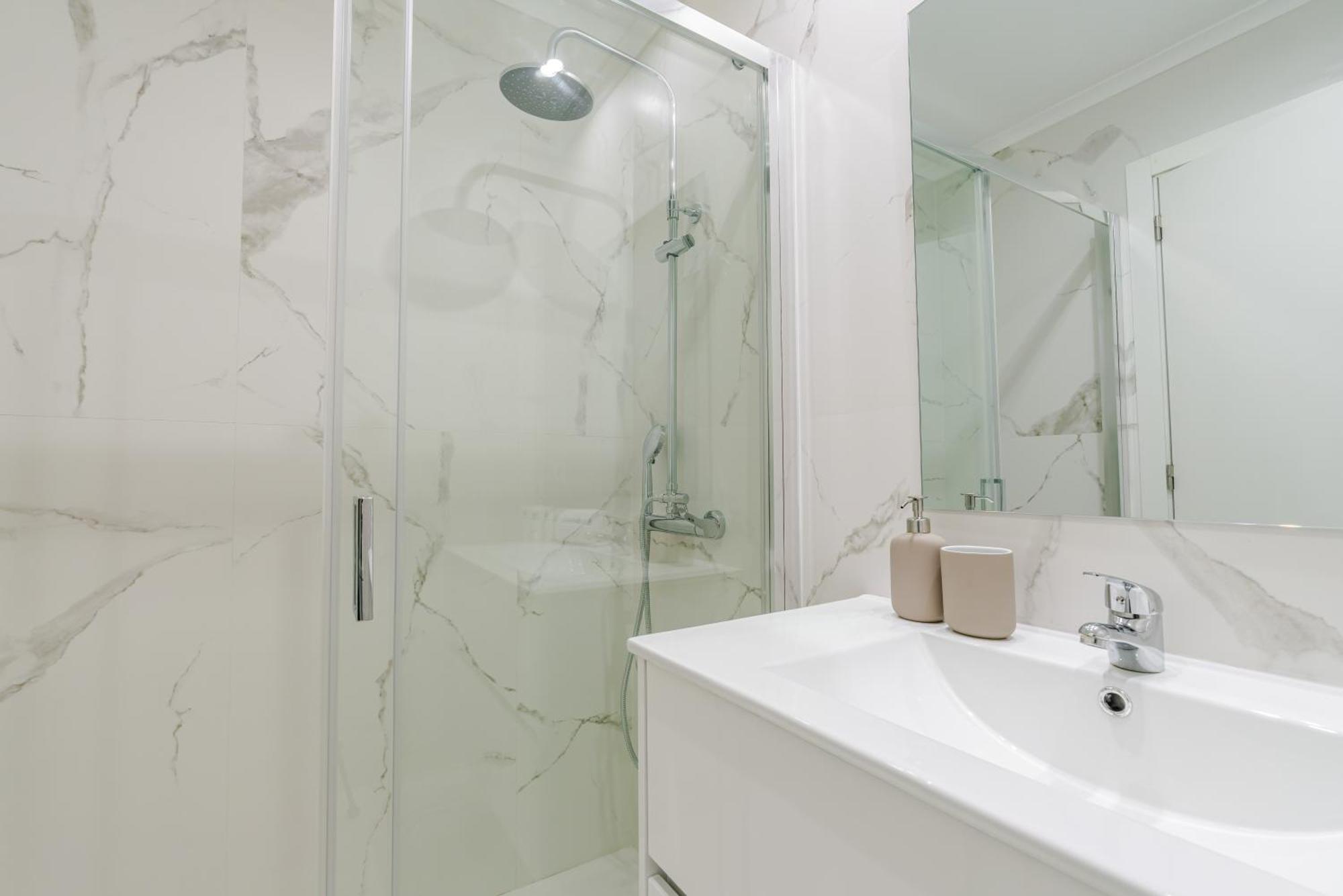Apartment Hostwise - Modern & Bright Porto