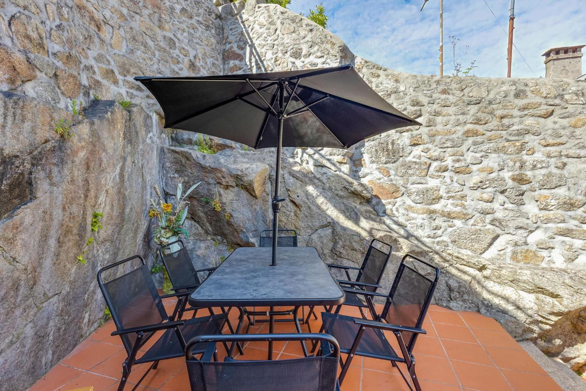 Cozy Nest Albergue