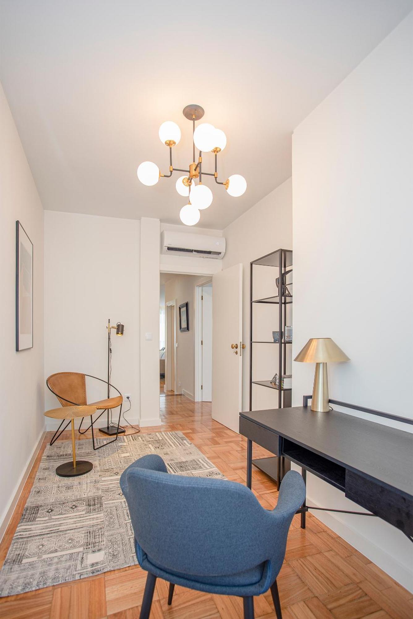 Liiiving In - Design Bright House * Oporto