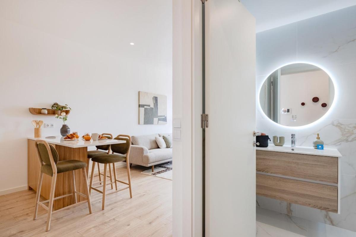 The Bright Life At Boavista Flats *