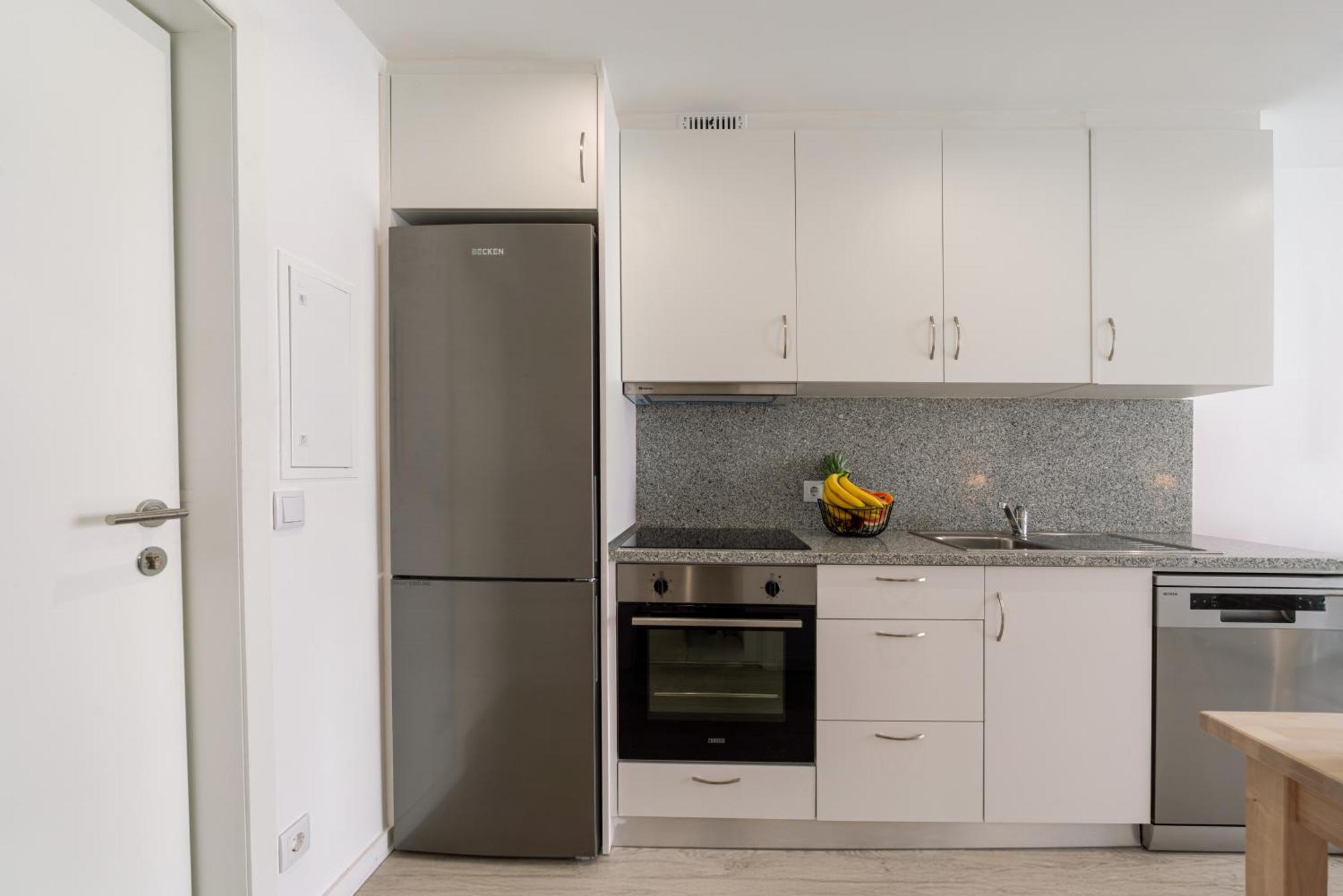 Hostwise - Modern & Bright Porto