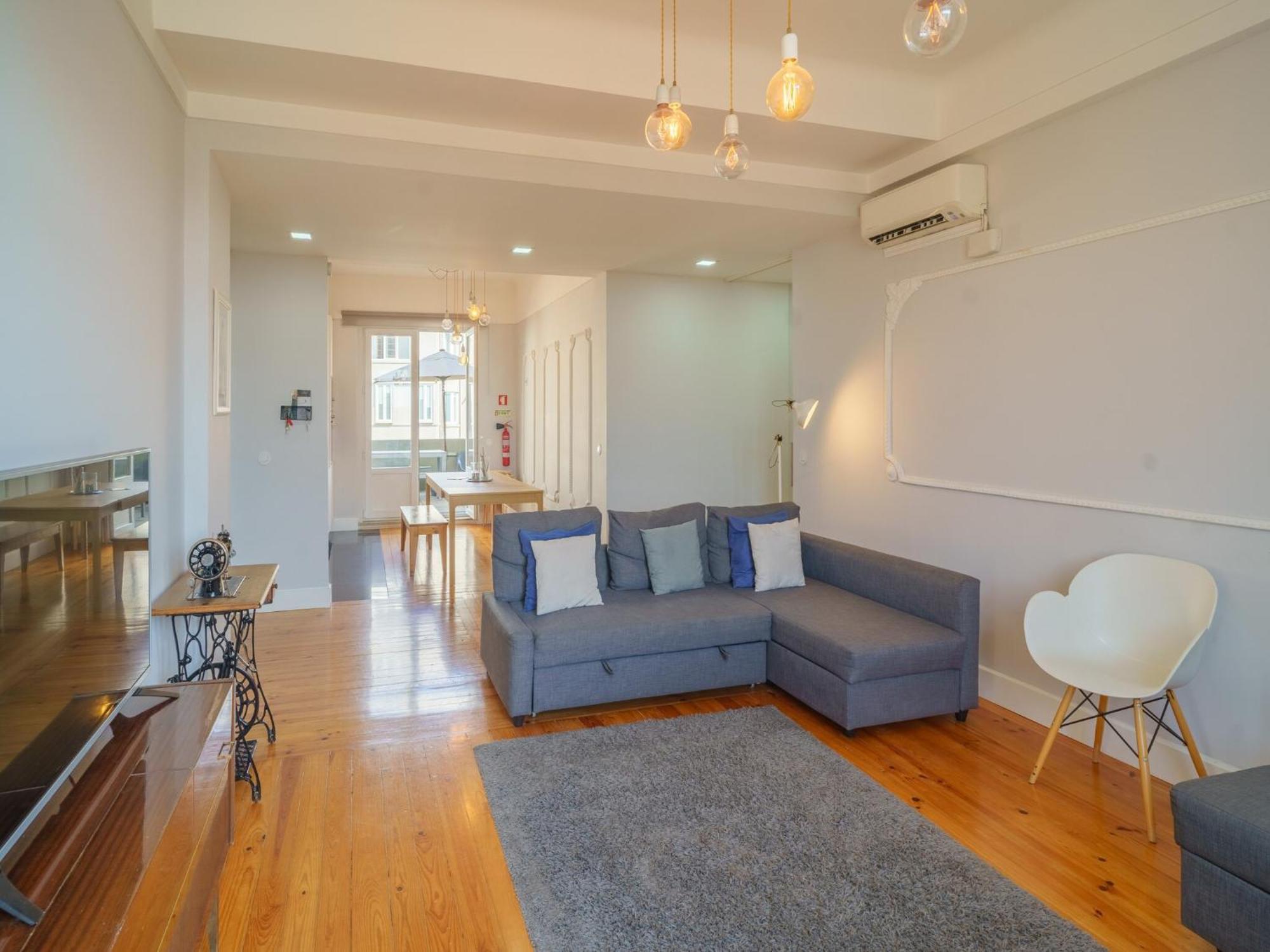 Apartment Modern For 13 Guests