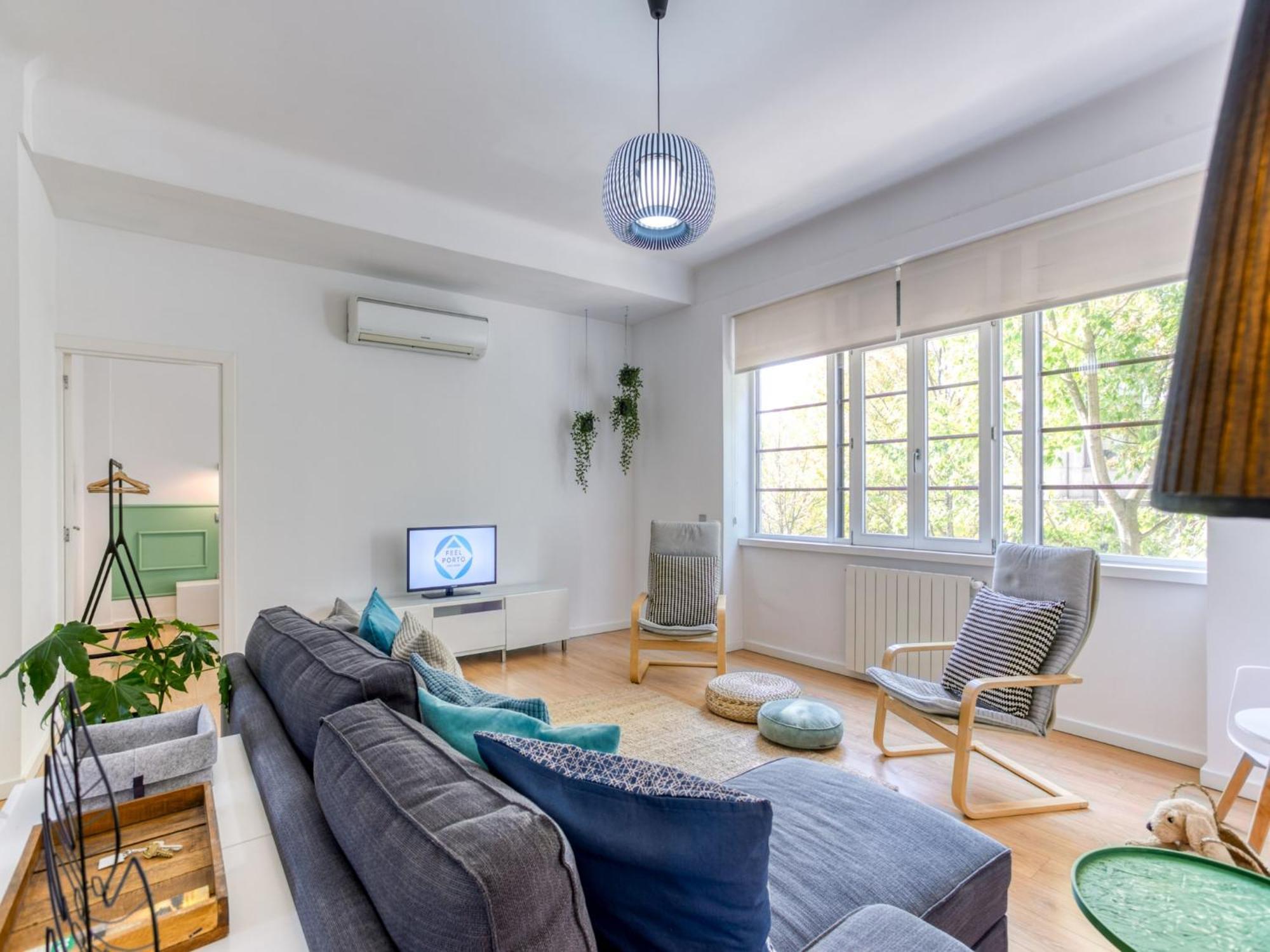 Spacious Near Bolhao Market Oporto