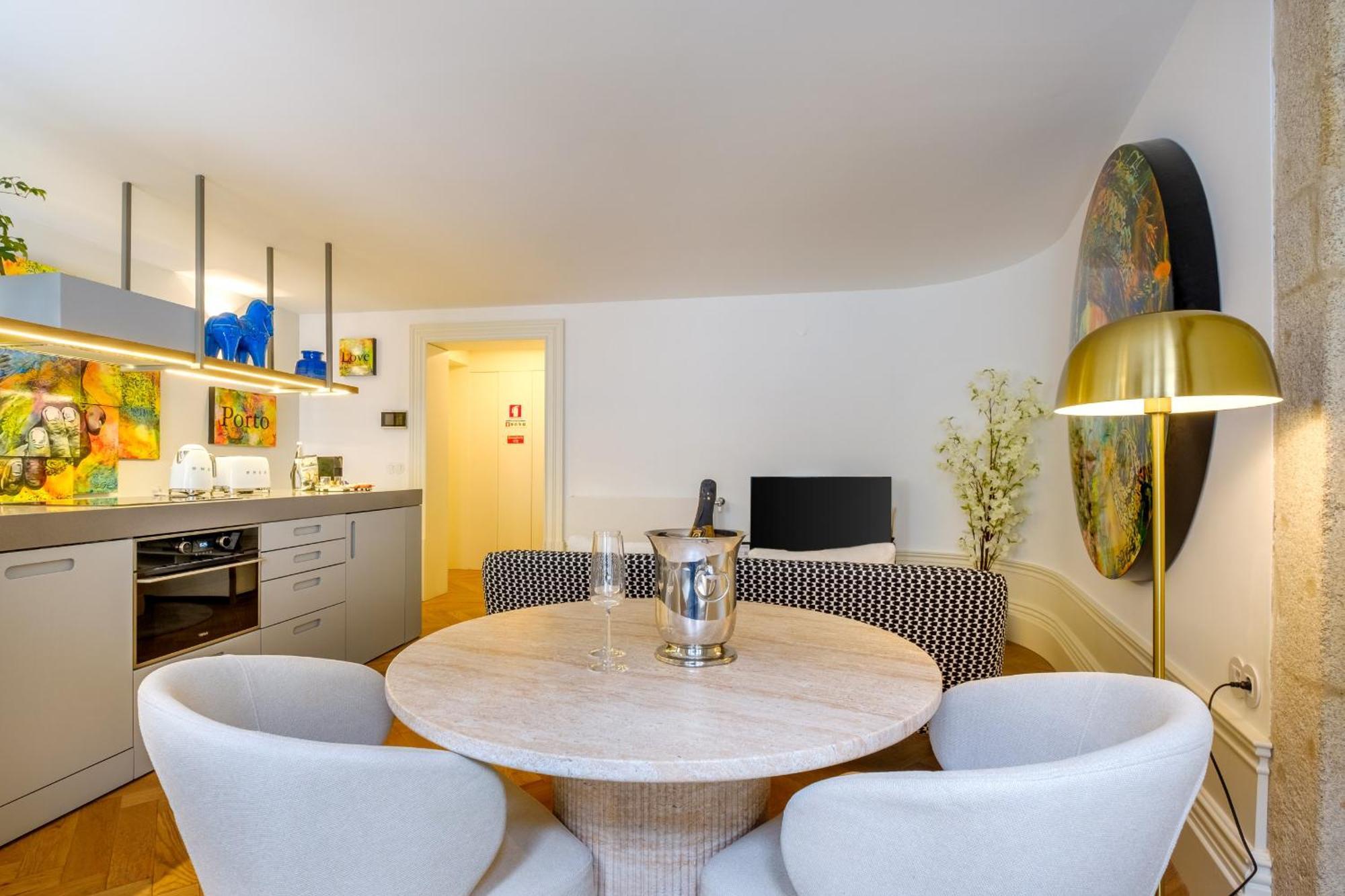 Discovery Luxury Historic House At Rua Flores Oporto