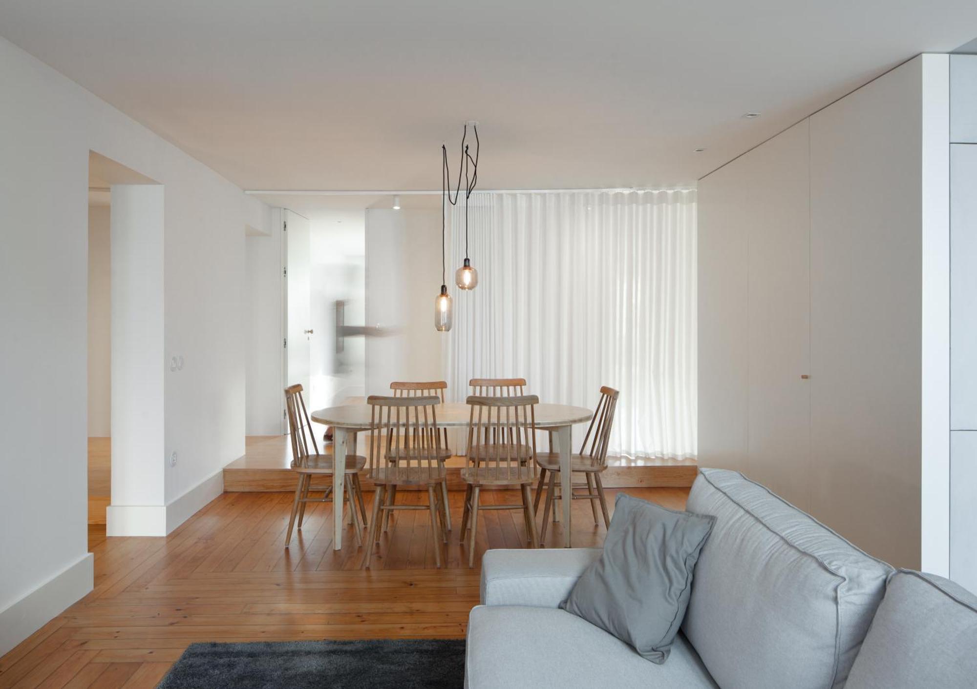 Apartamento Santa Catarina 555 T4 Porto
