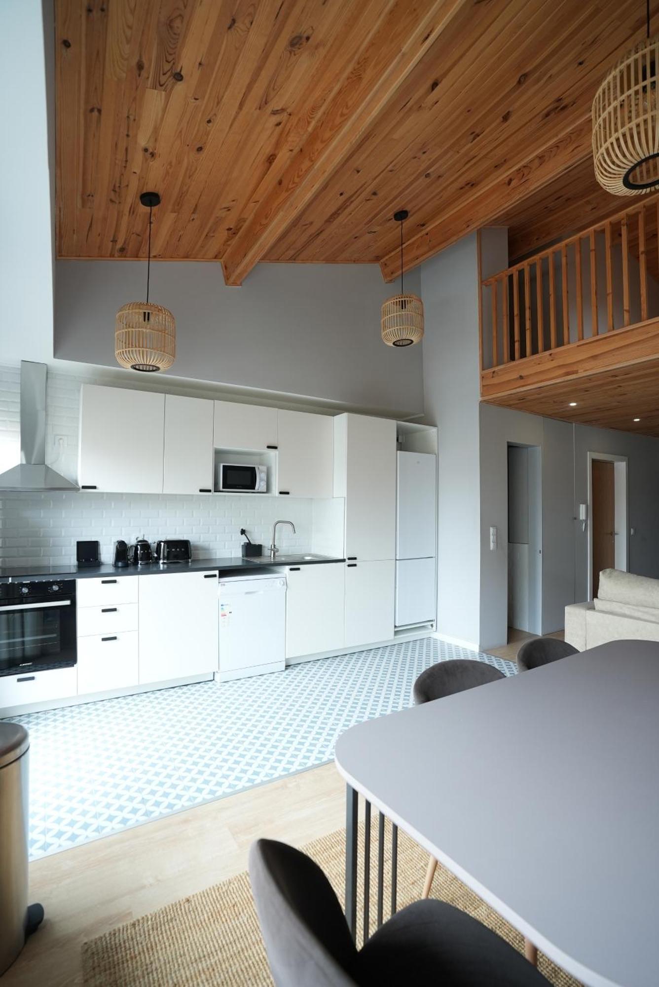 On - Family - Free Parking & Pet Friendly