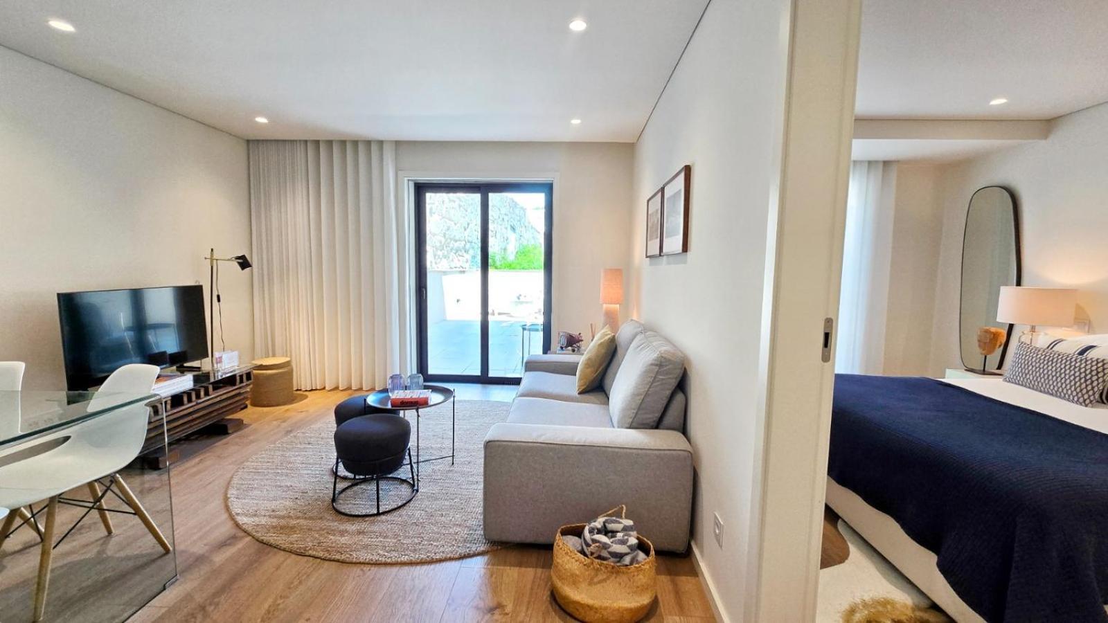 With Parking & Terrace Porto