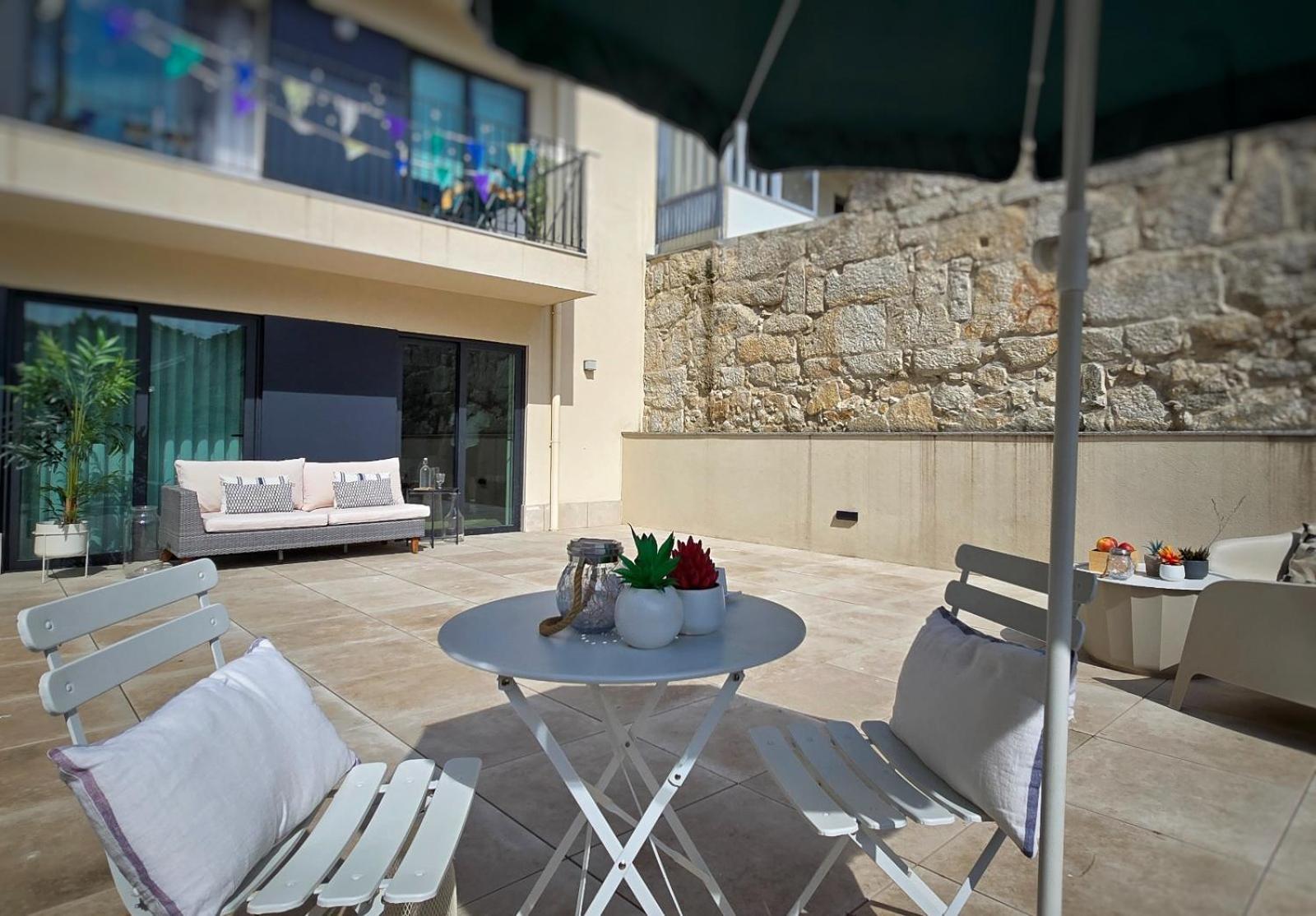 With Parking & Terrace Porto