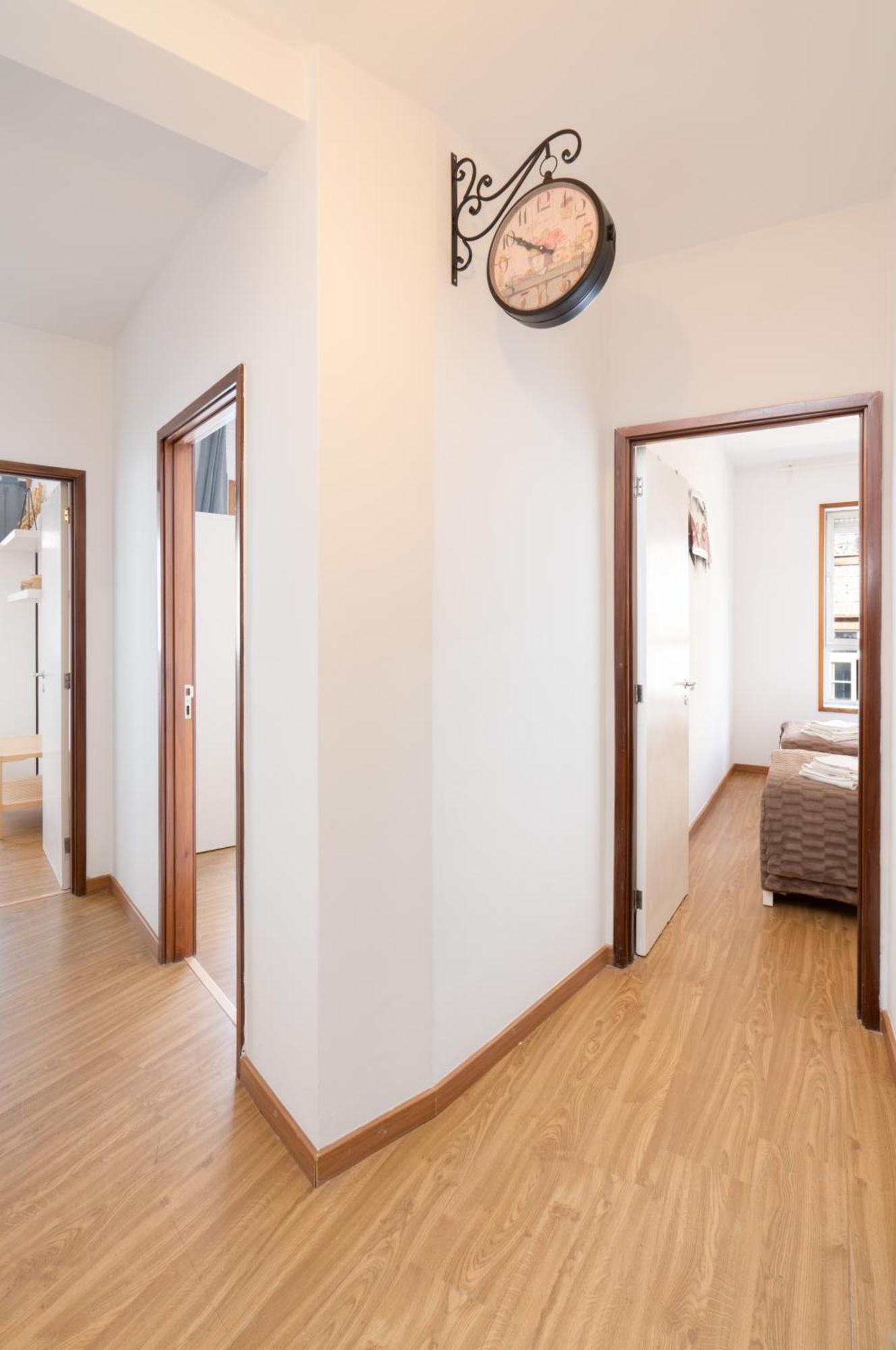 Renovated 3br Near Hotspots With Great Value Apartment Porto