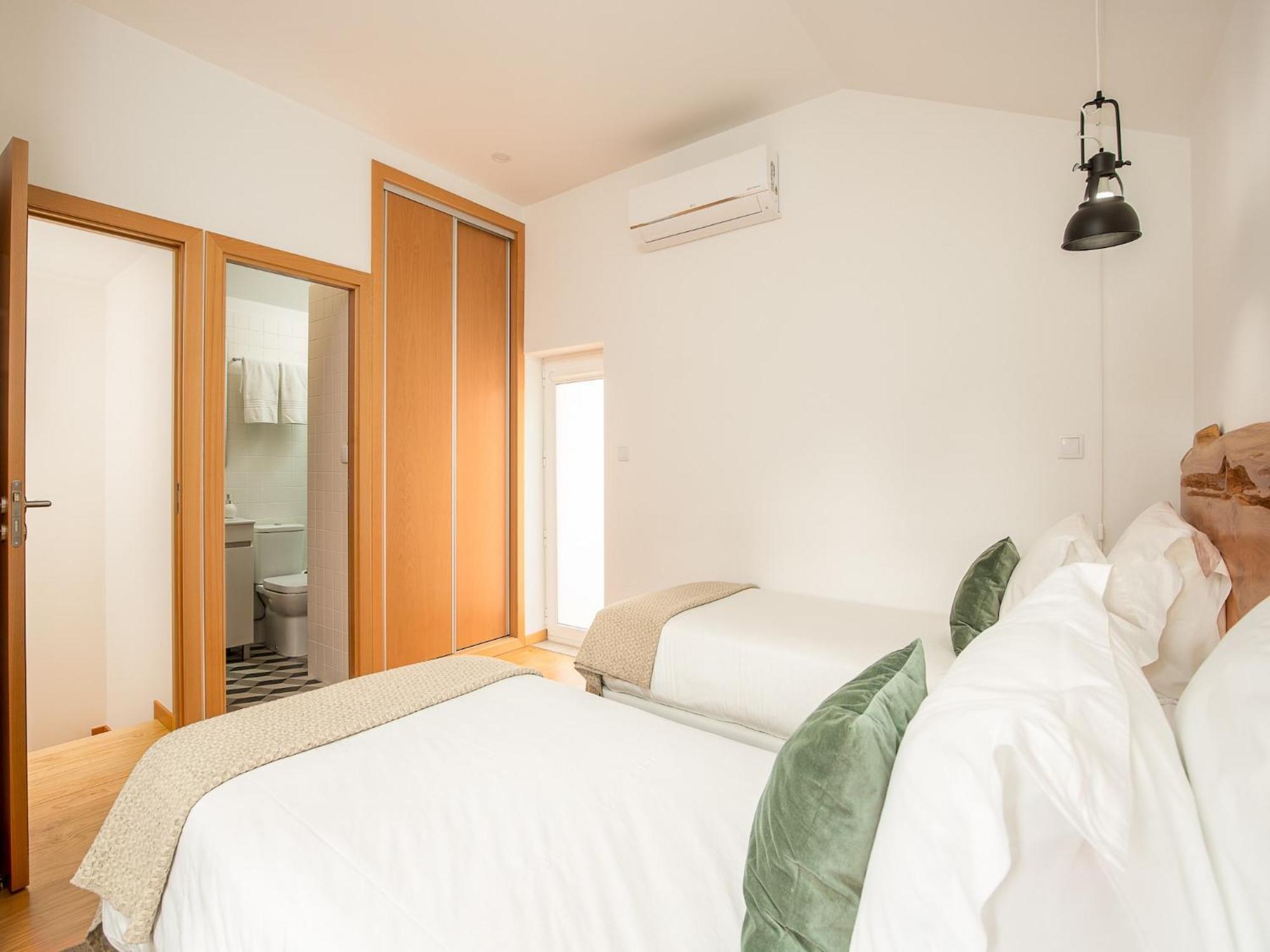 Charming 1-bedroom In * Porto