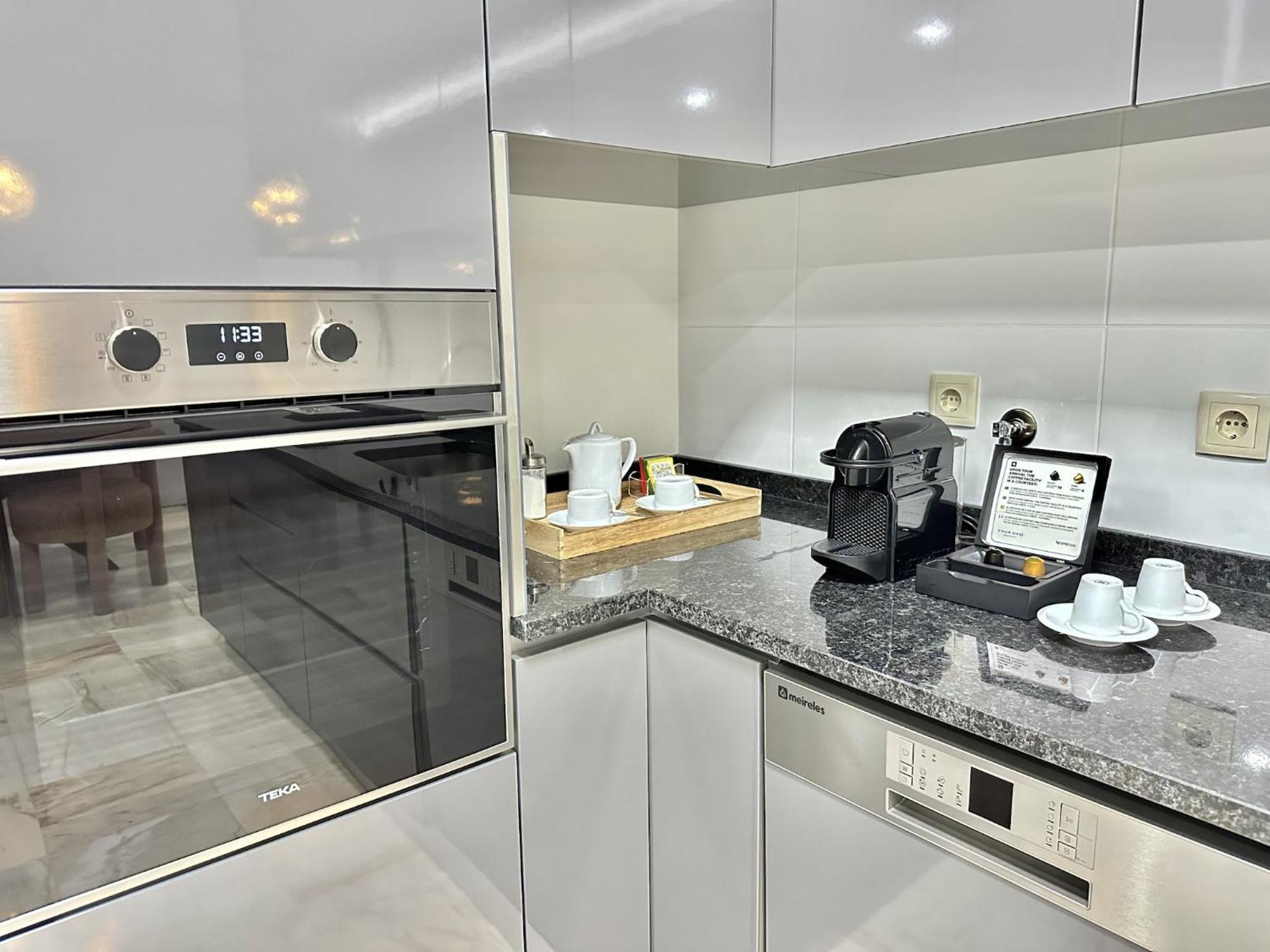 Bright And Spacious In Apartamento *