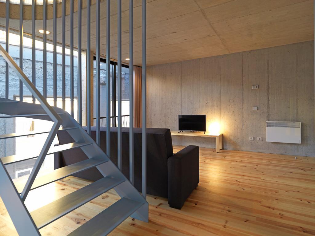 Apartment Feels Like Breiner 310 Design Modern Flats *