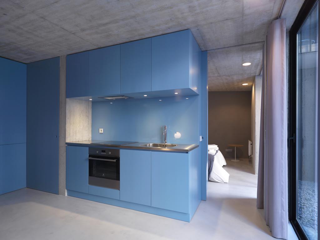 Feels Like Breiner 310 Design Modern Flats *