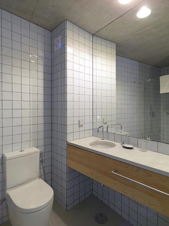 Feels Like Breiner 310 Design Modern Flats