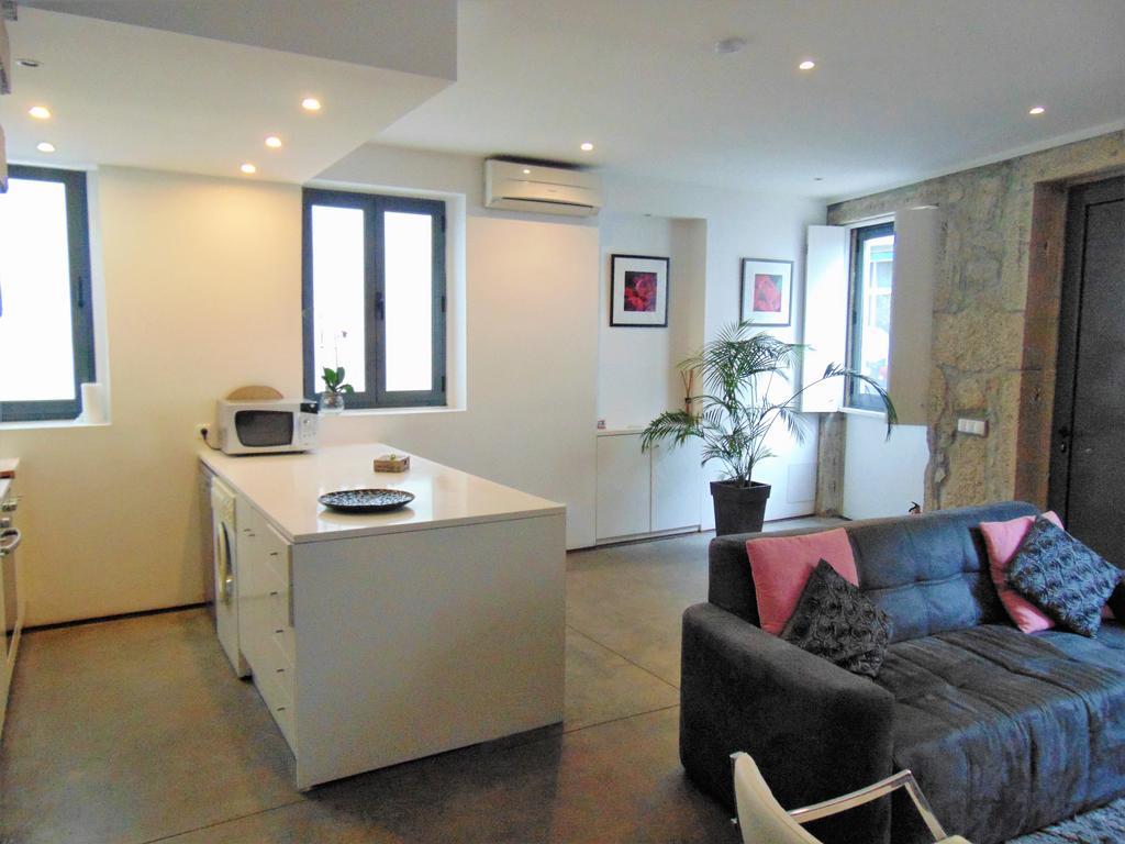 Minimalist House T3 * Oporto