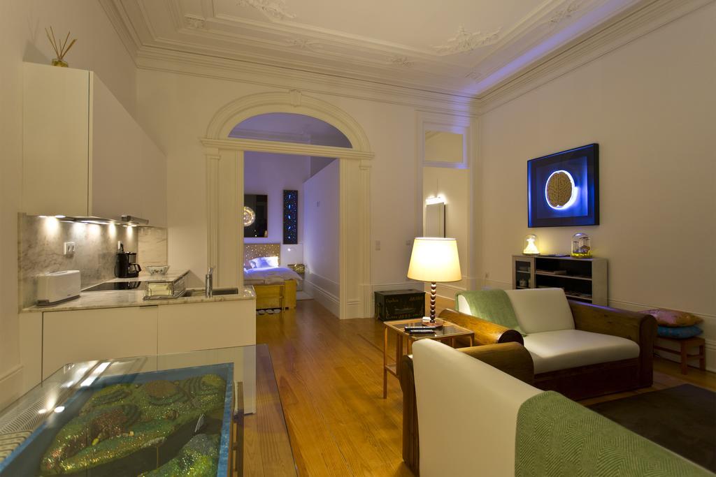 Apartment 19th Century Luxury *