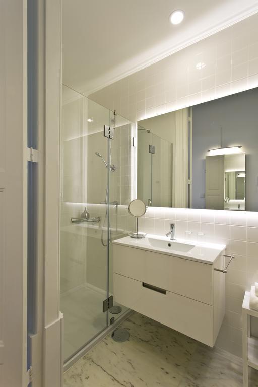 19th Century Luxury Apartment Porto