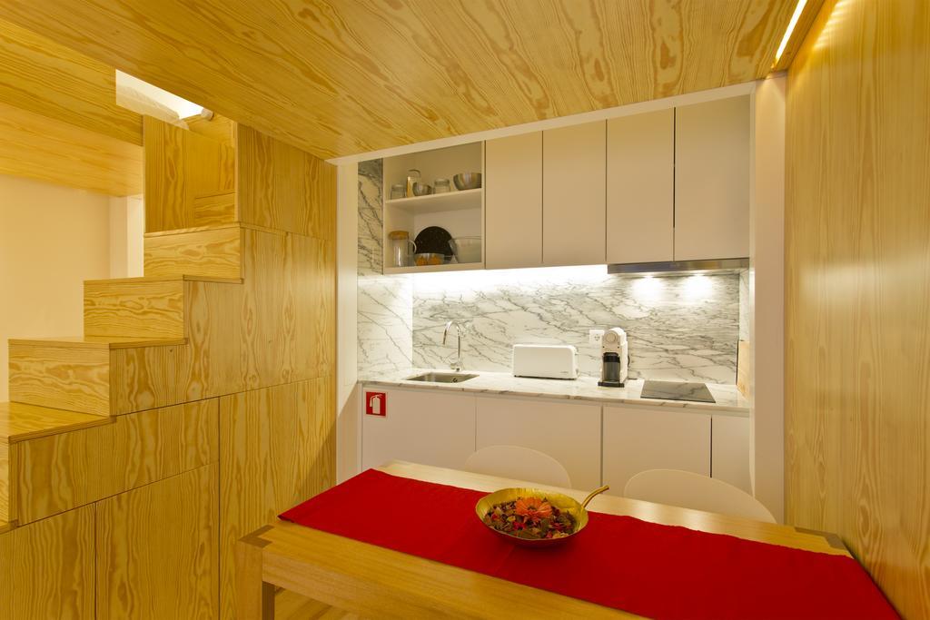 Apartamento 45 Flores: Rua Das Flores/s.bento Oporto