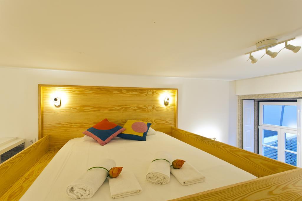 Apartamento 45 Flores: Rua Das Flores/s.bento Oporto