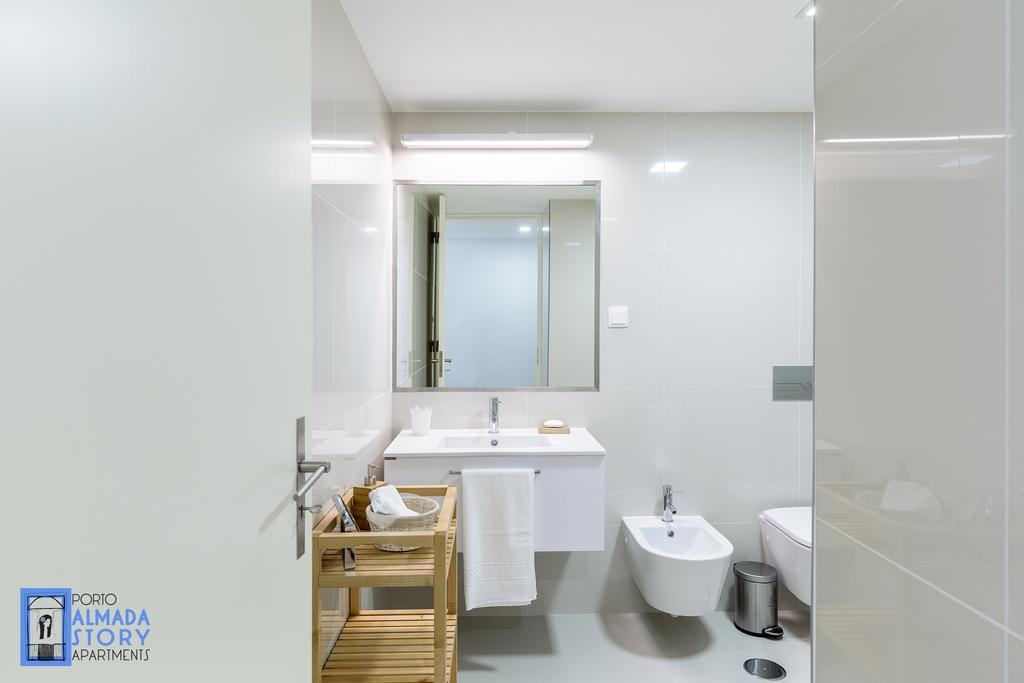 Almada Story By Hosts * Oporto