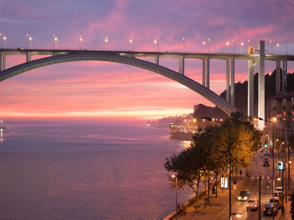 Merc Place * Oporto