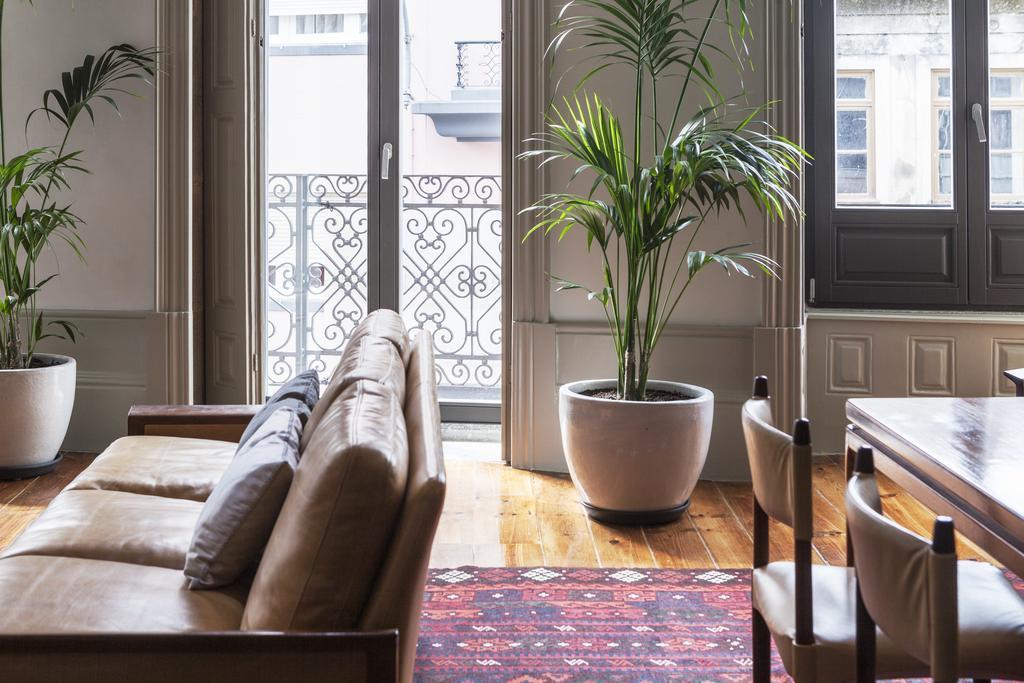 Cdc Lapa By Casa Do Conto Oporto