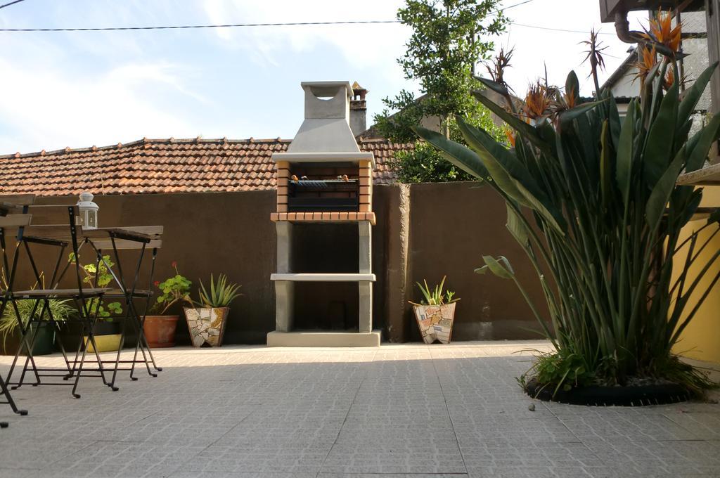 Casa de Férias The Yellow House 2 *
