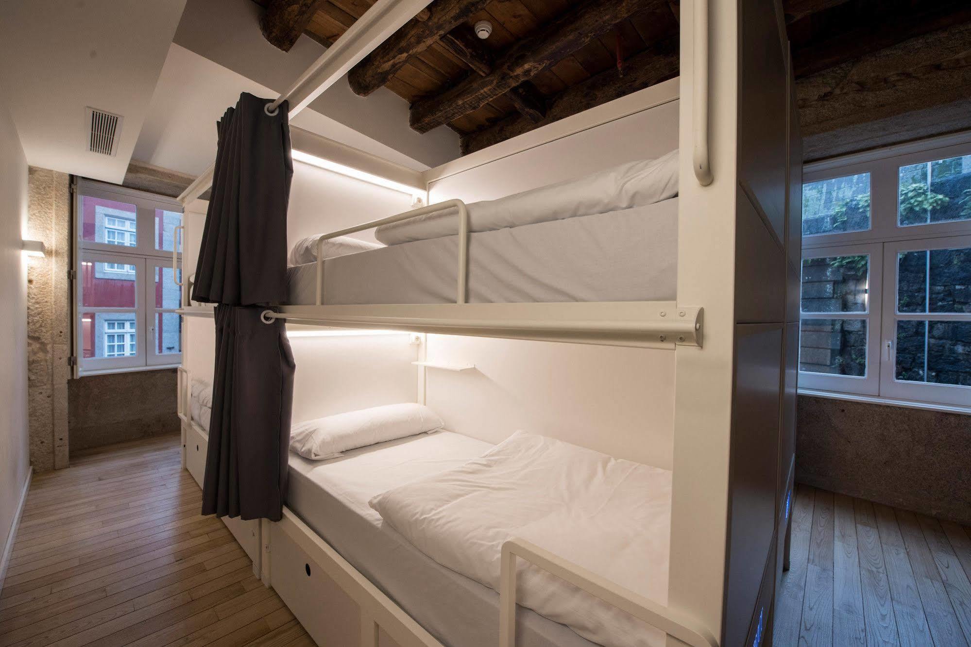 Bluesock Hostal *