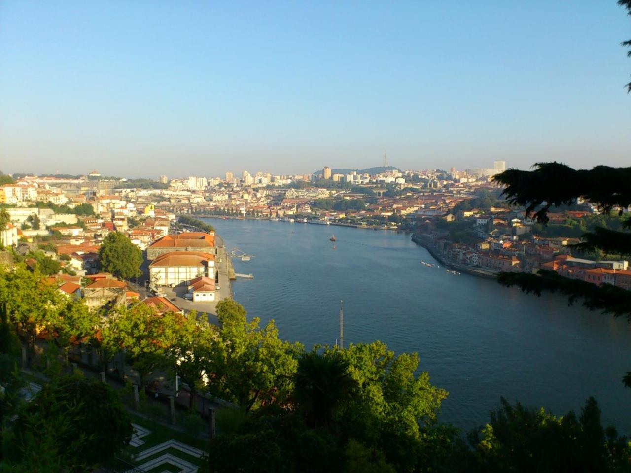 Apartamento R. De Ciriaco Cardoso *