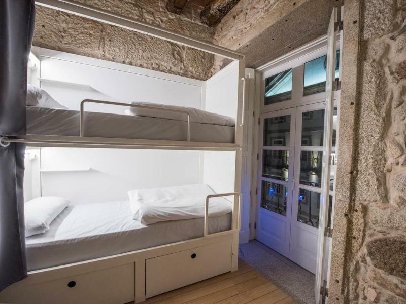 Hostal Bluesock *