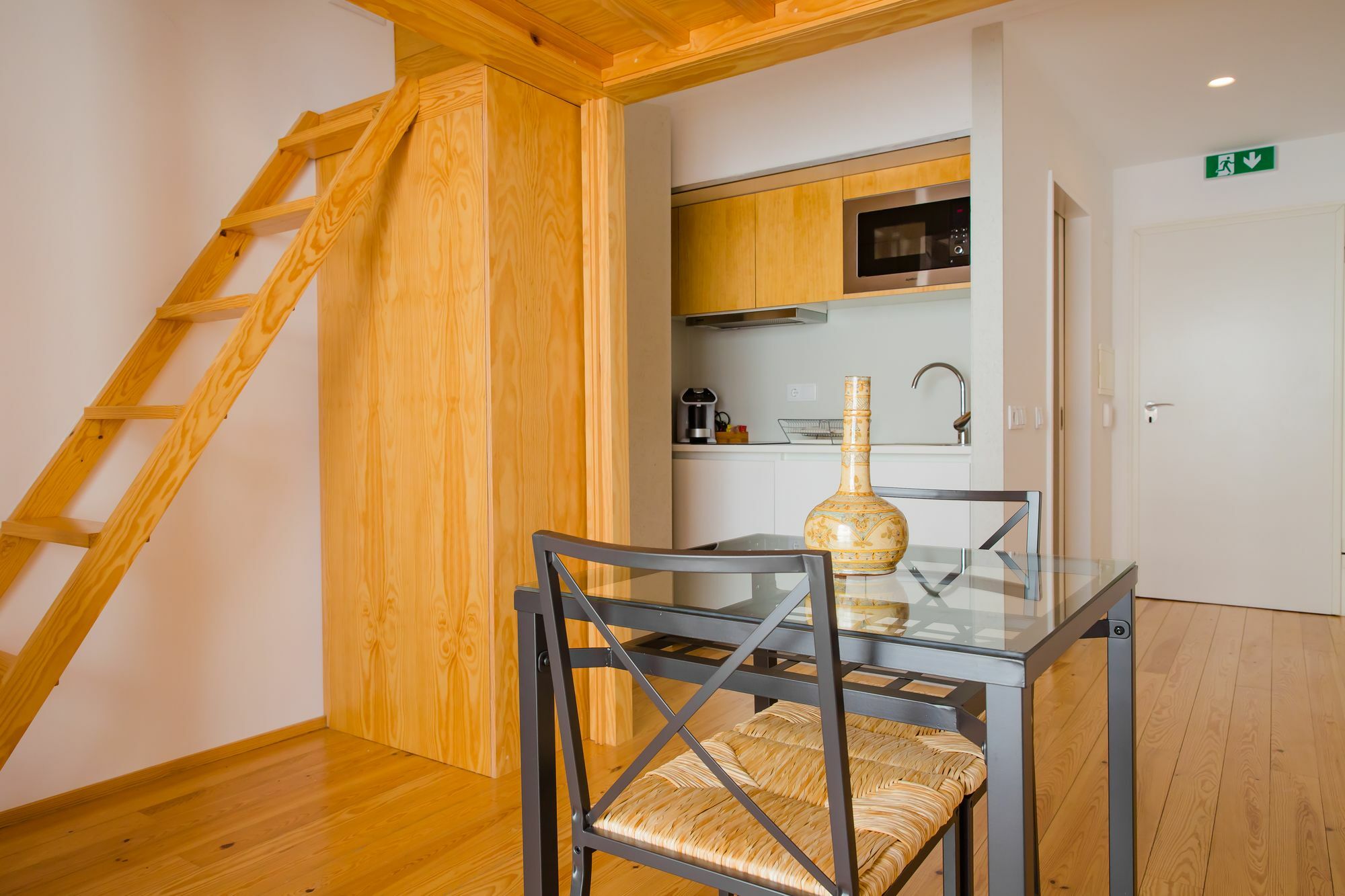 Apartment Charm *
