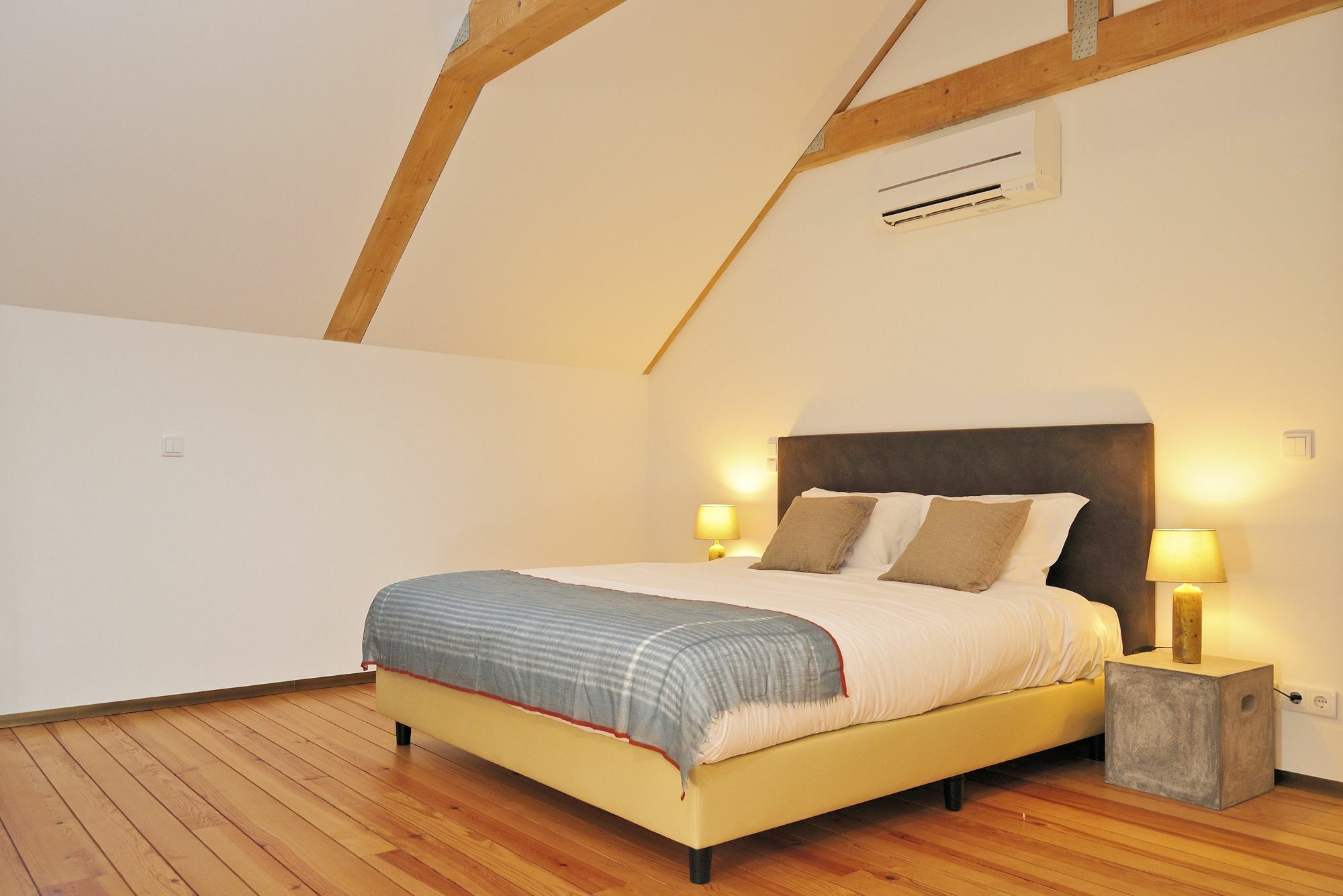 Apartamento Condes de Azevedo Palace Apartments *