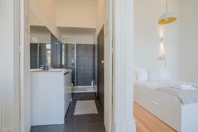 Downtown Spacious * Oporto