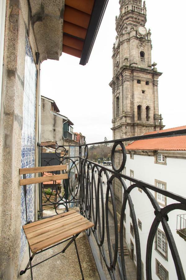 Porto&clérigos Views By Hosts