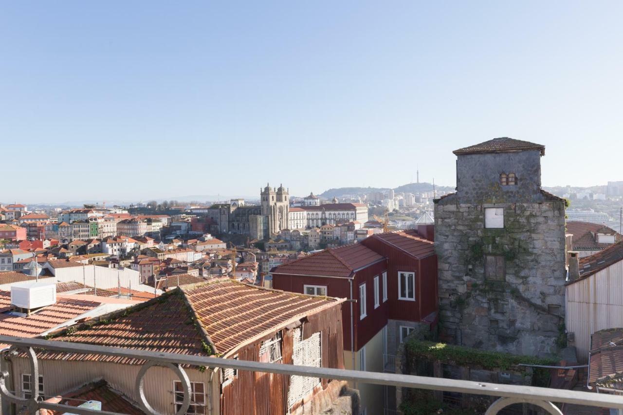 Porto&clérigos Views By Hosts *