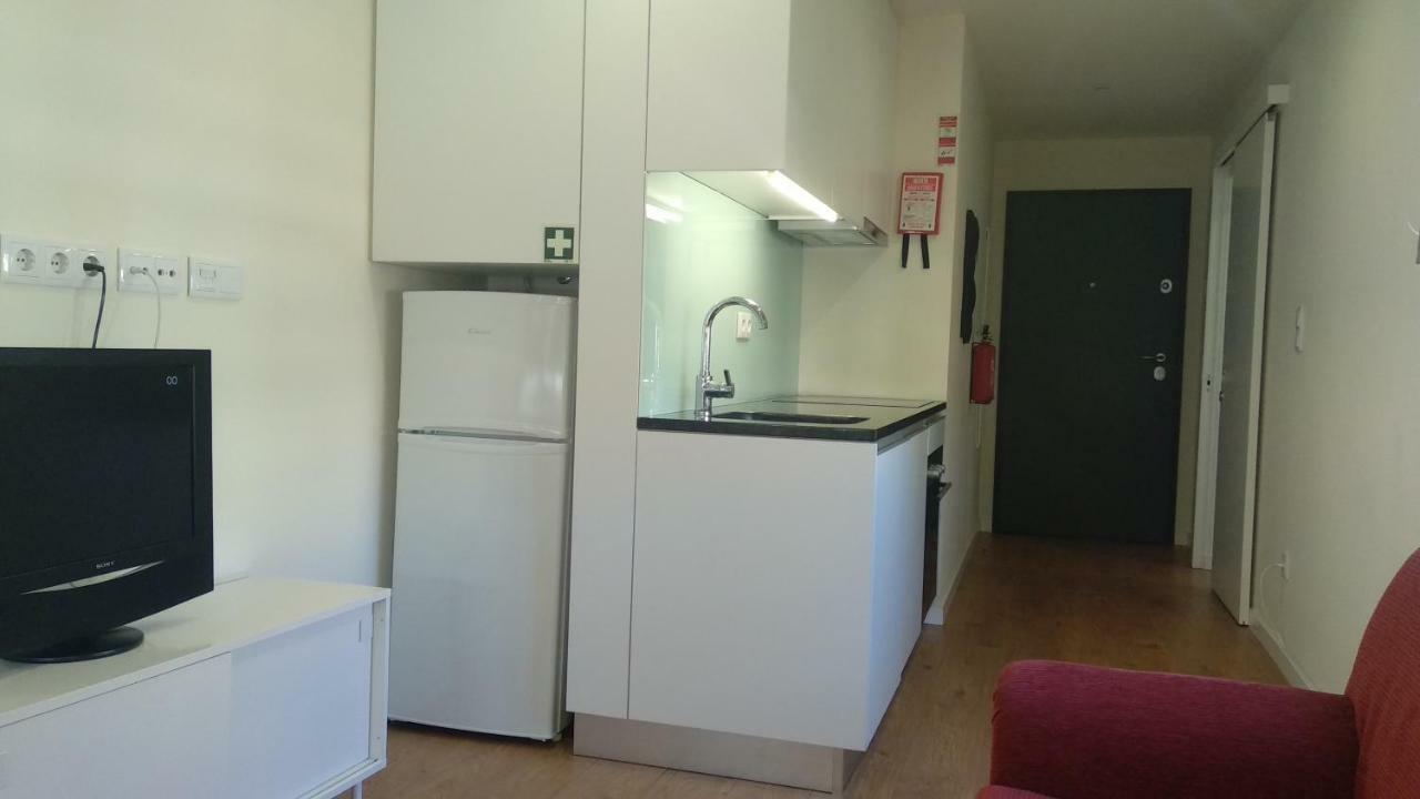 Rua De Entreparedes, 62, 2ºn Apartamento Oporto