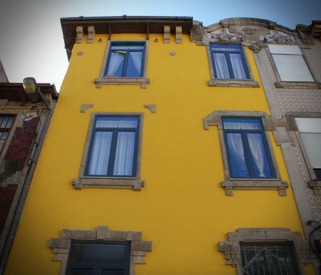 By Doors Hostal Oporto