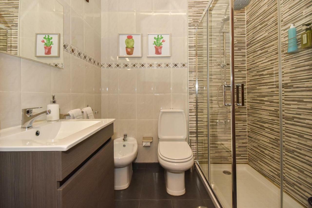 Azulejos Duplex - Downtown *