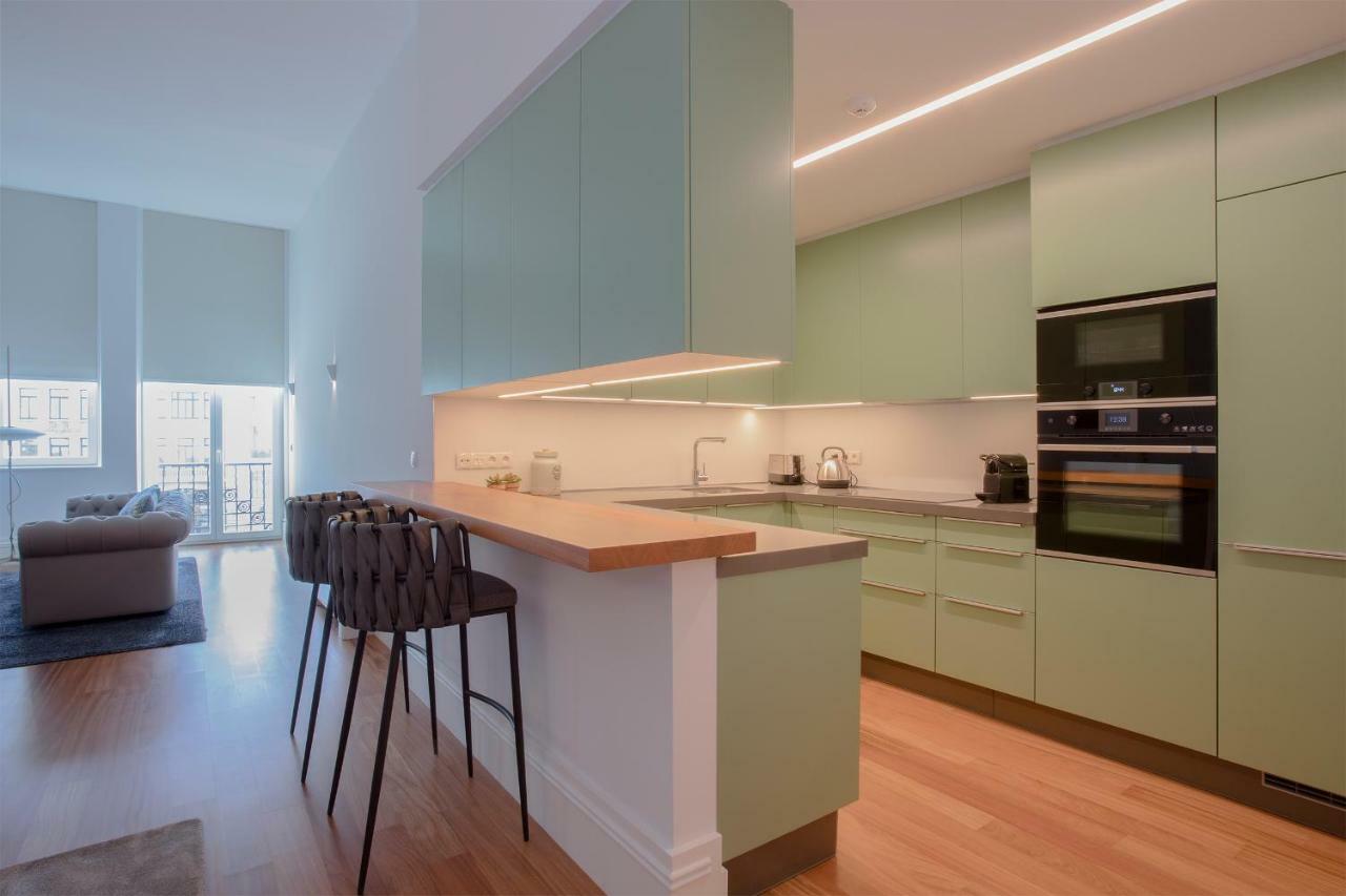 Liiiving In | Aliados Luxury Apartamento