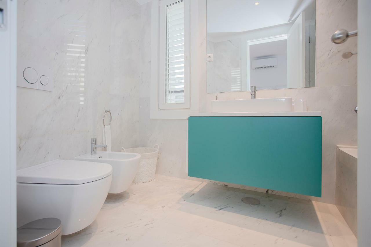 Liiiving In | Aliados Luxury Apartamento *