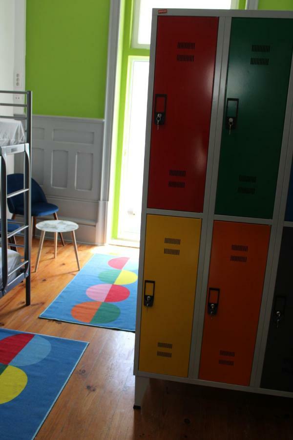 Hostal By Doors Oporto